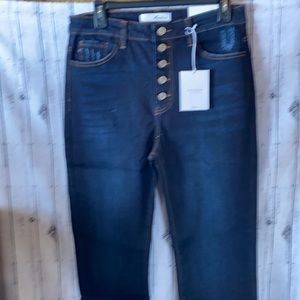 Women’s KanCan Jeans Button Fly Super Skinny Size 11/29. Brand new with Tags!